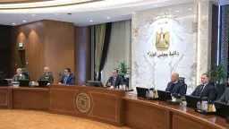 رئيس الوزراء: إنشاء مصنع السيارات...