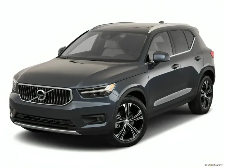 فولفو XC40 موديل 2025