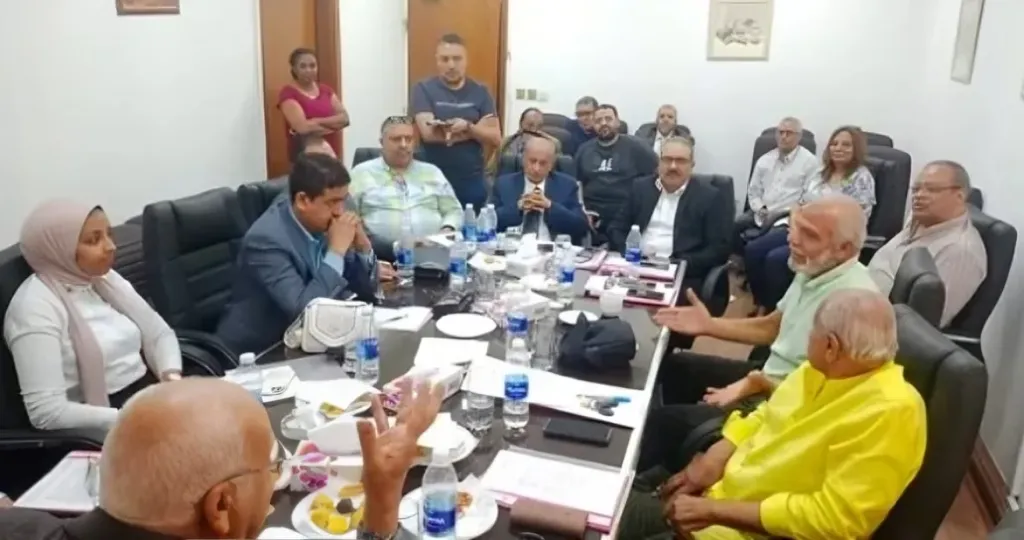 جانب من اجتماع غرفة السلع السياحية