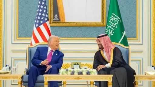 واشنطن والرياض توقعان صفقة دفاعية...