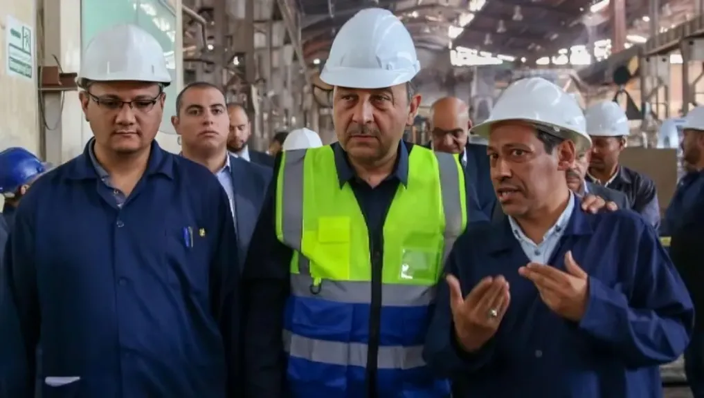 تطوير صناعة النحاس في مصر، جولة تفقدية لوزير قطاع الأعمال