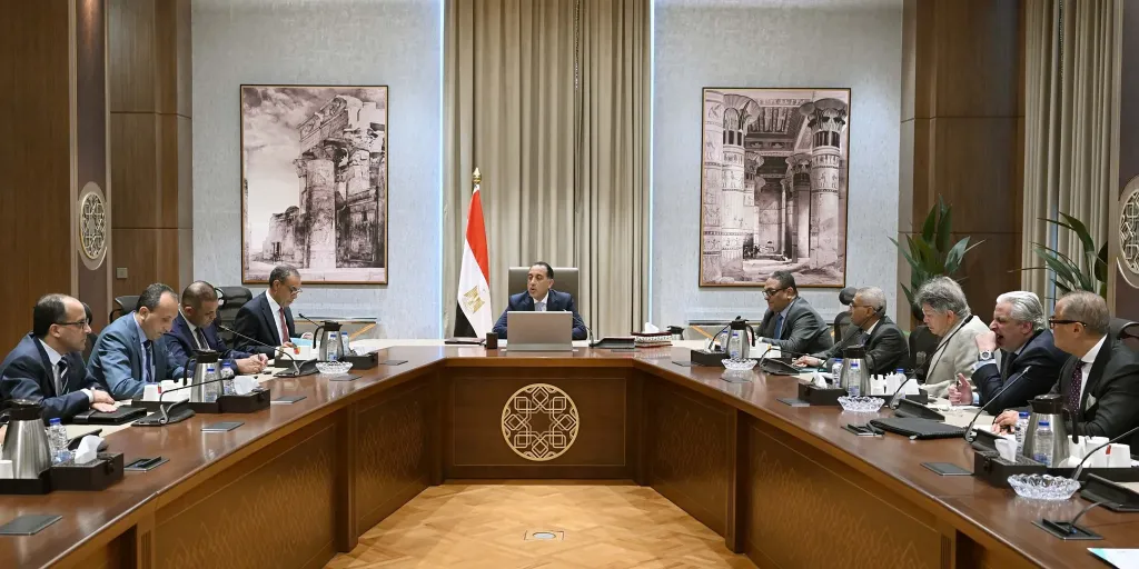 رئيس الوزراء يتابع الاستعدادات للاحتفال بافتتاح المتحف المصري الكبير