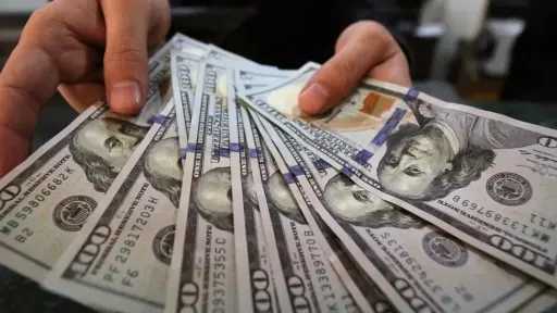 أسعار الدولار مقابل الجنيه المصري...