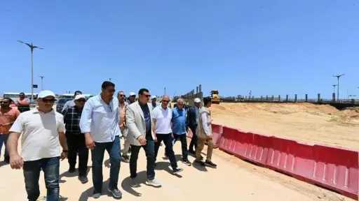 جولة ميدانية لوزير الإسكان في...