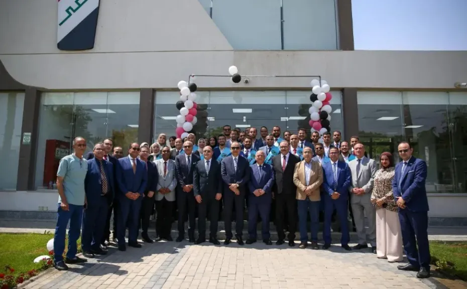 جولة ميدانية لوزير قطاع الأعمال في مصنع الأتوبيسات، خطوات نحو تعزيز الصناعة الوطنية