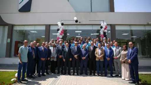 جولة ميدانية لوزير قطاع الأعمال...