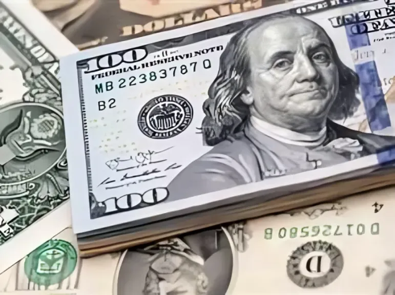 سعر الدولار اليوم الأربعاء 11-6-2025 أمام الجنيه في بداية التعاملات