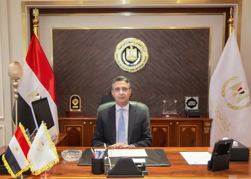 الدكتور شريف فاروق
