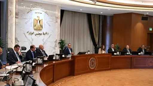 اجتماع رئيس الوزراء، تعزيز استقرار...