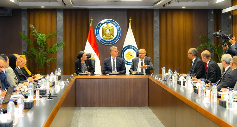 مصر تتجه نحو ريادة إنتاج وقود الطائرات المستدام بتعاون وزاري متكامل